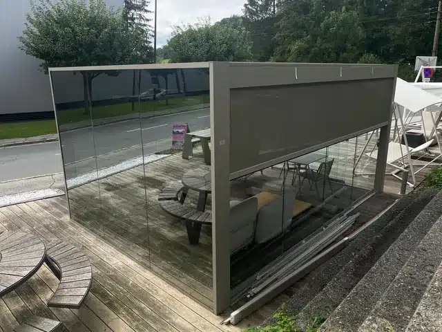 Premium Pergola Lamellendach – wetterfest, stabil, hochwertig.