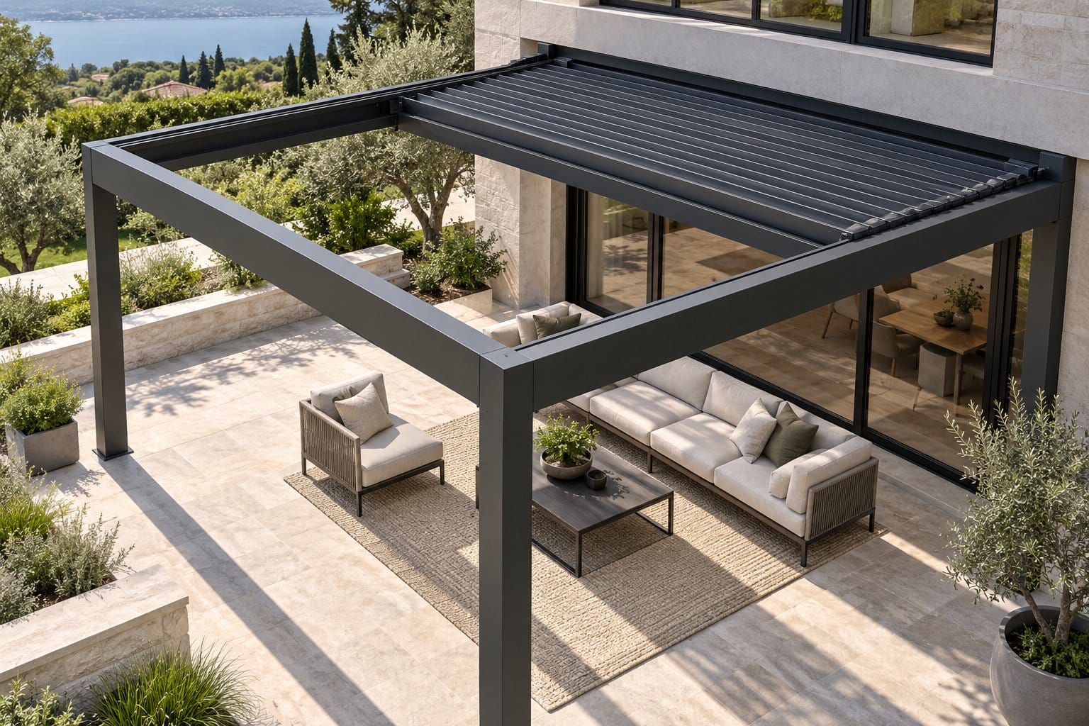 Cabriodach mit verschiebbaren Lamellen über einer Terrasse, KI-generierte Symbolabbildung